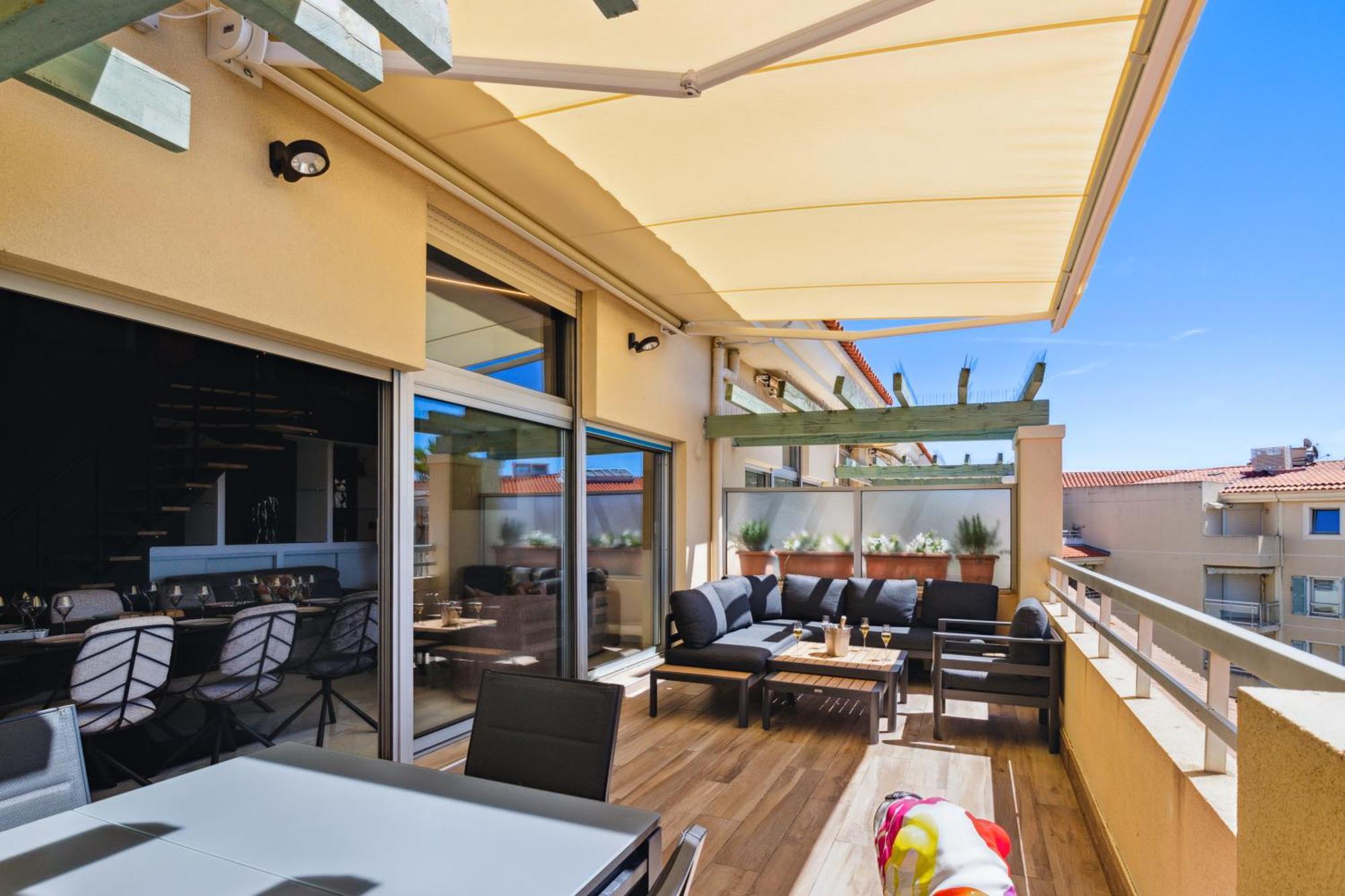 Duplex Villa Les Pins 89M2 Et Terrasse 30M2 Antibes Extérieur photo